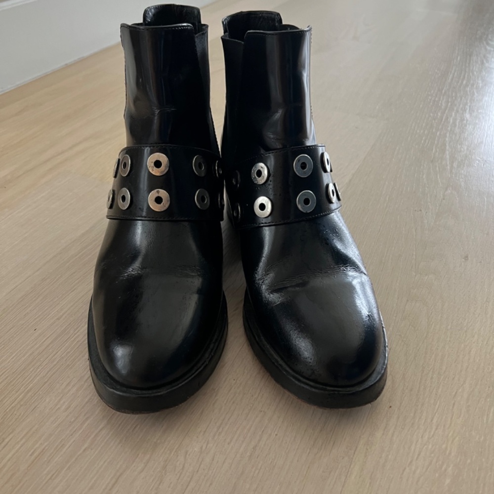 Sandros Alix Black Chelsea Boots With Silver Studd Hardware - Picture 3 of 5